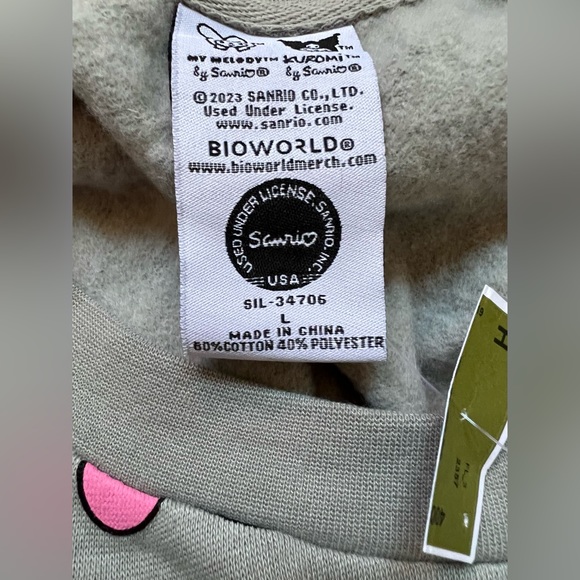 NWT Sanrio Kuromi & My Melody sweatshirt - Picture 3 of 4